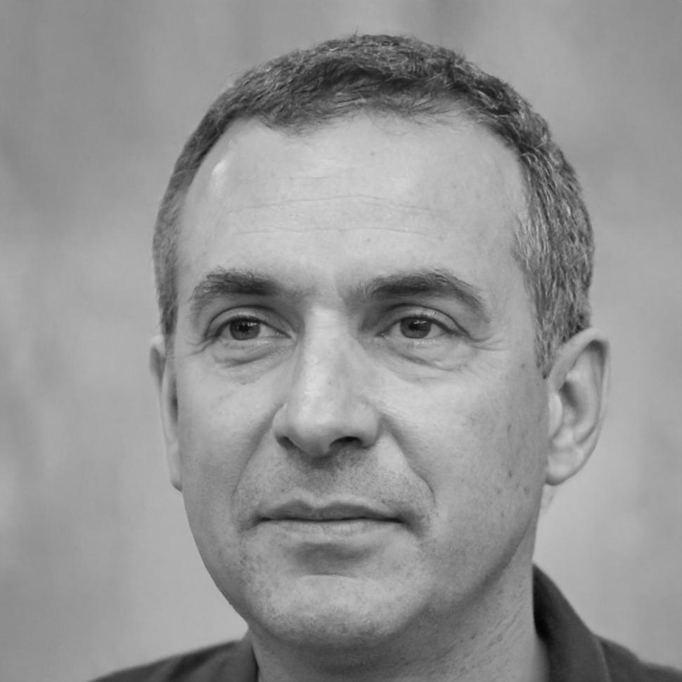 Fachlicher Leiter mit akademischem Hintergrund